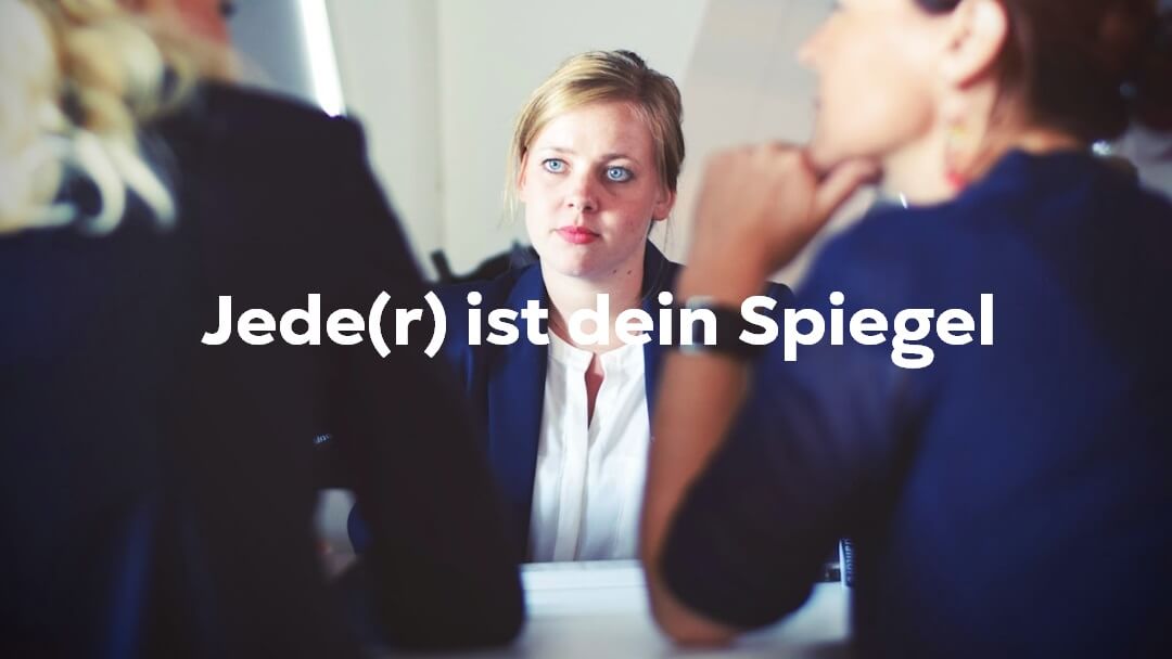 tim-gouw-bwki71ap-y8-unsplash_Spiegel Business Coaching Berlin, HAKA Coaching Berlin, Karriere Coaching Berlin, Life Coach Berlin, Ganzheitliches Coaching Berlin, Business Profiling Berlin, Haka Berlin