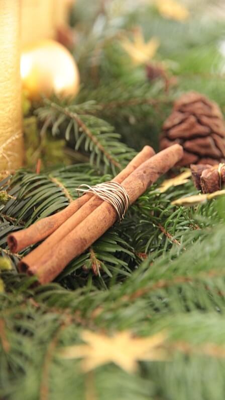 advent-wreath-1074434_efes_Pixabay Botschaften aus dem Universum übermittelt spirituelles Medium Deutschland