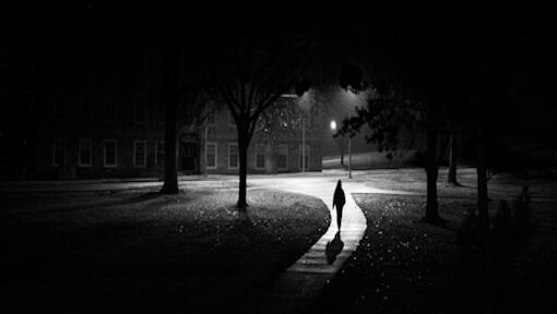 boran-pang-EWDOnv5X-l0-unsplash Was Agatha All Along auf der Witches Road in Wirklichkeit finden muss, erklärt Medium Cornelia Helga Schulze